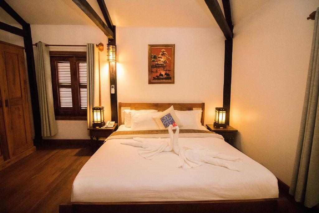 Royal Peacock Boutique Hotel Luang Prabang Exterior photo