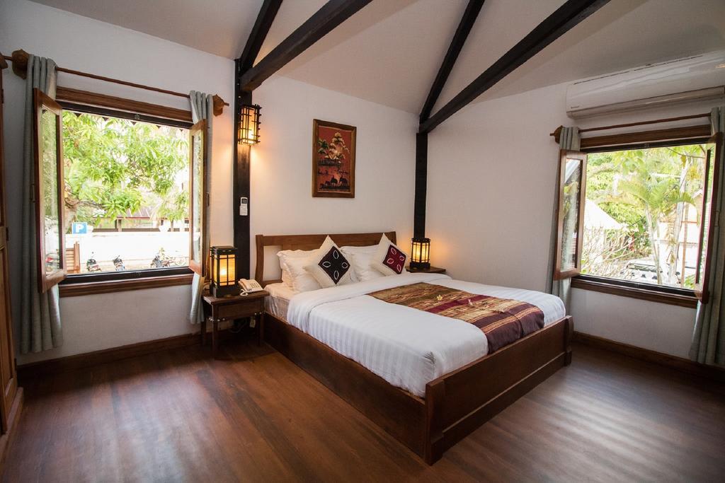 Royal Peacock Boutique Hotel Luang Prabang Exterior photo