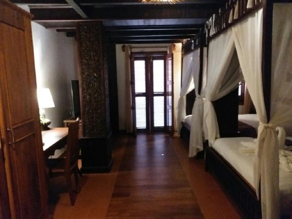 Royal Peacock Boutique Hotel Luang Prabang Exterior photo
