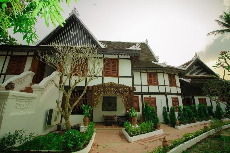 Royal Peacock Boutique Hotel Luang Prabang Exterior photo